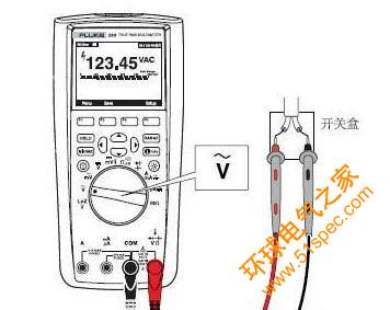 详解如何使用万用表测电压
