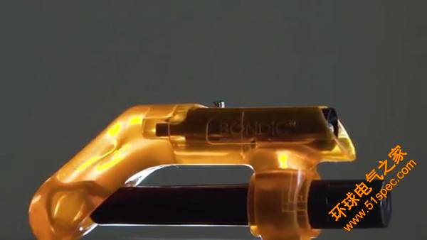 超迷你的液体塑料“3D喷枪” 简直是修补神器