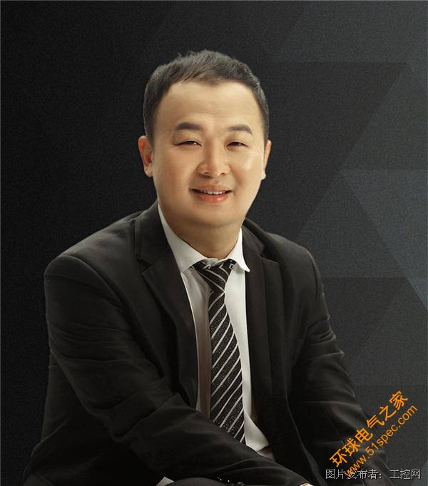 800px.jpg